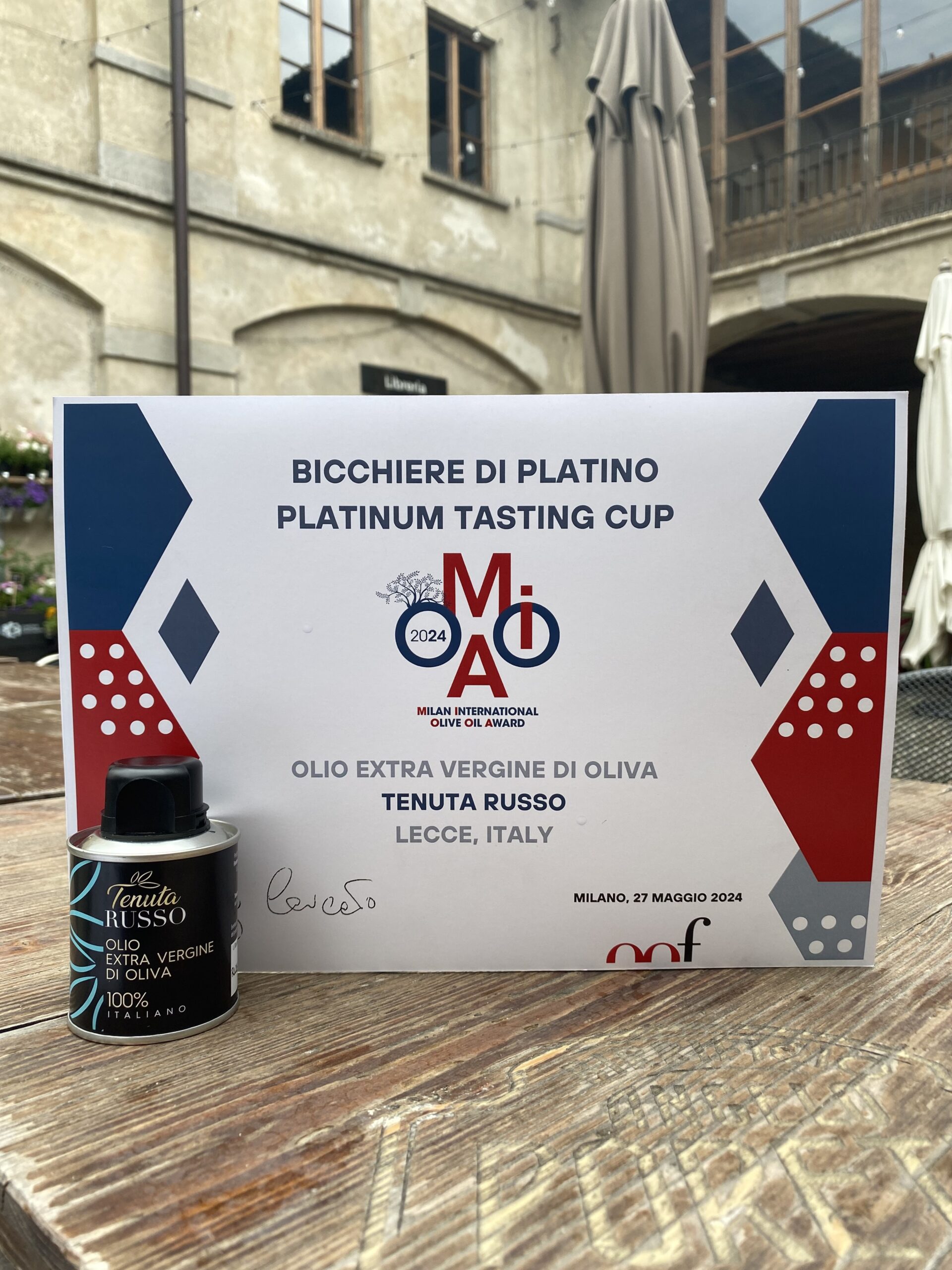 PREMIO "BICCHIERE DI PLATINO" PER TENUTA RUSSO