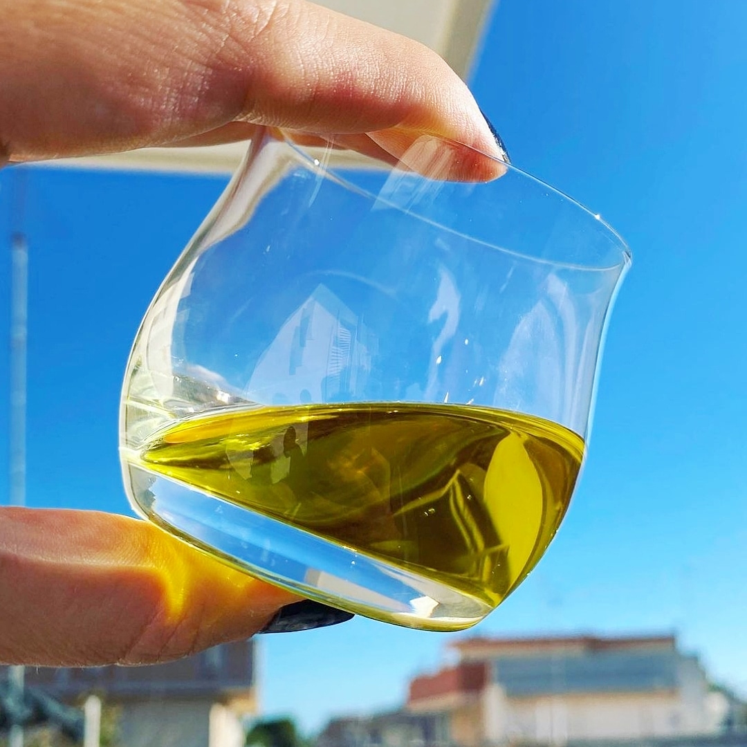 DEGUSTAZIONE GUIDATA DELL'OLIO EXTRAVERGINE D'OLIVA  Seconda Puntata: il Test Gustativo